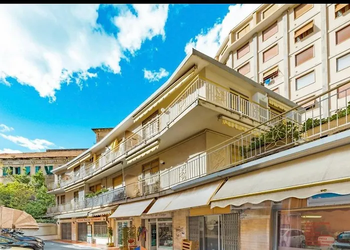 Casa Girasole 1 圣雷默